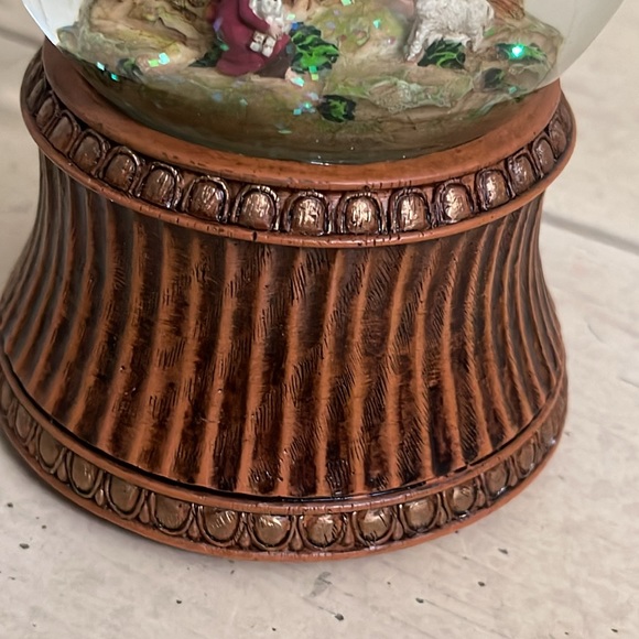 San Francisco Music Box Co. Spinning Romeo & Juliet “A TIME FOR US" - Picture 11 of 13